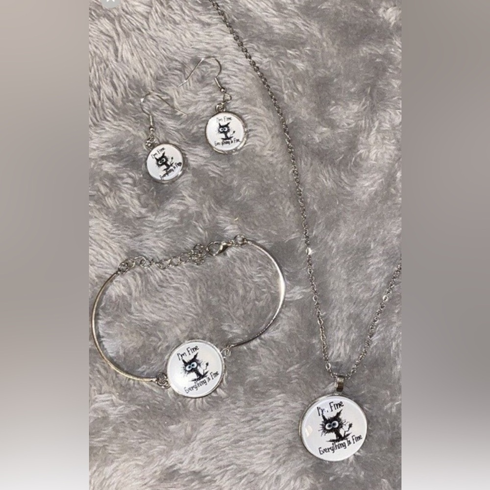 ‘I am fine everything’s fine’ cat jewelry, set of necklace, earrings, &bracelet￼